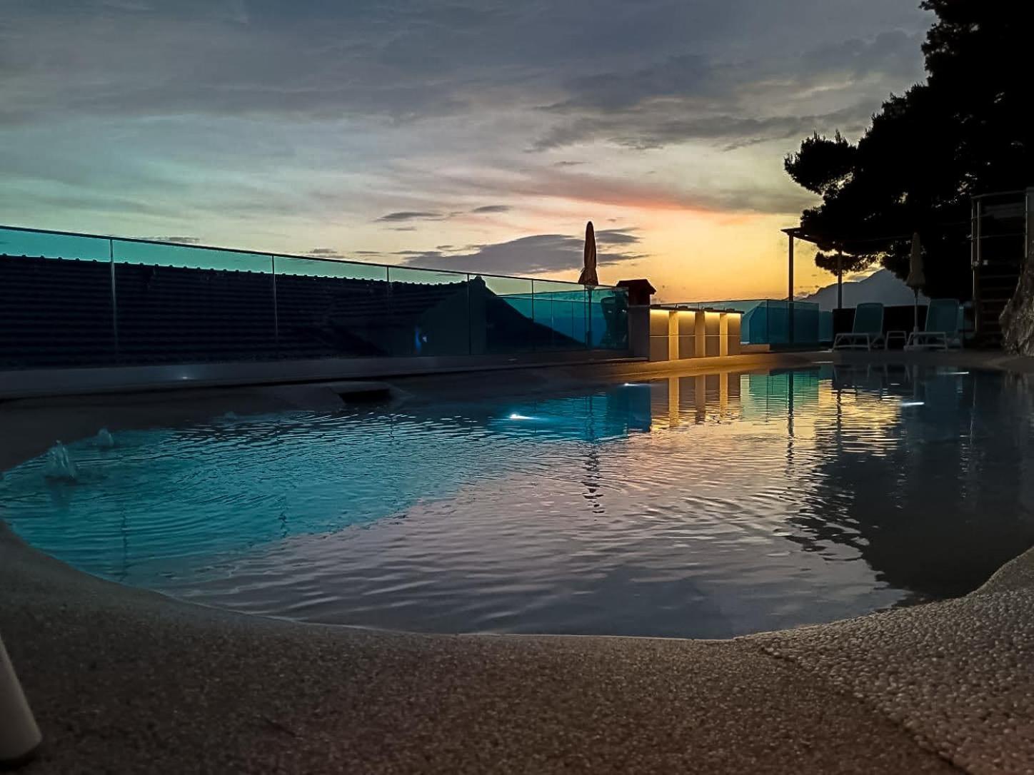 Villa Visnja Prestige Брела Екстериор снимка